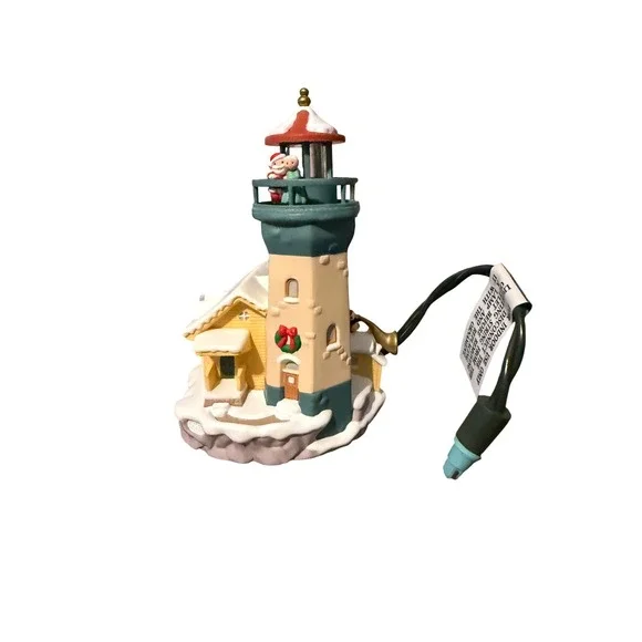 Hallmark Keepsake Magic Collector Series Lighthouse Light Flashing Ornament 1999 - Picture 2 of 13